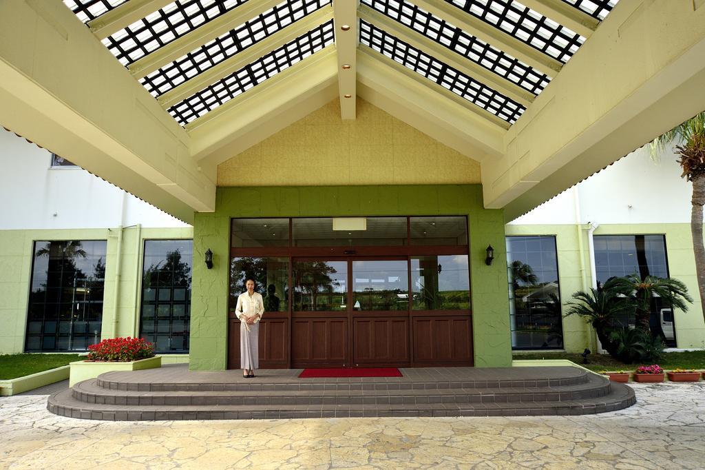 Отель Exes Ishigaki Ishigaki  Экстерьер фото
